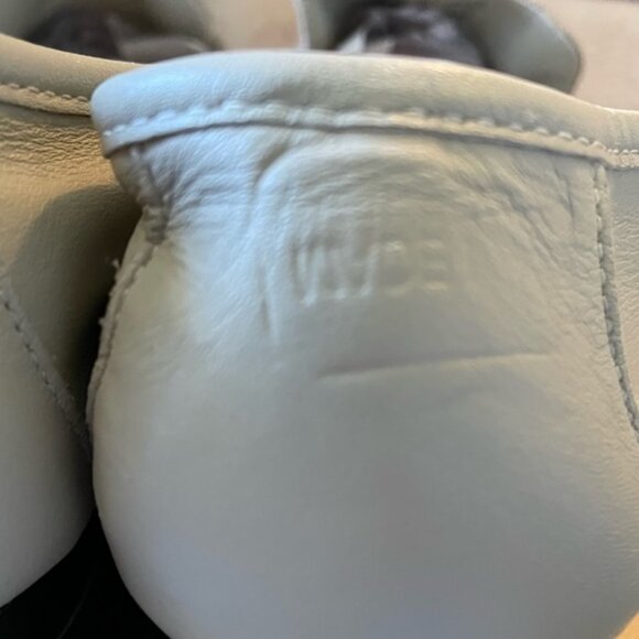 Mootsies Tootsies Piccalo Leather Side On Loafers Size 9M - Picture 9 of 10